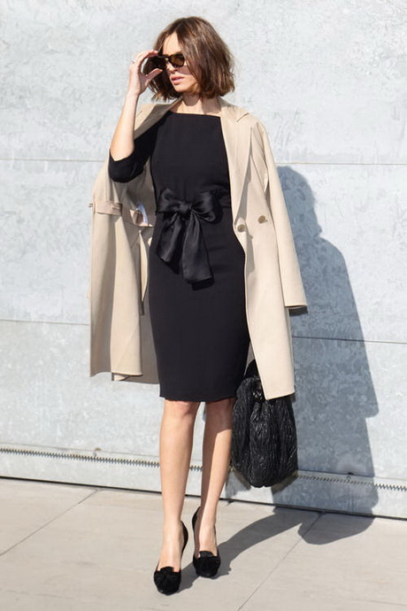 Etuikleid mit mantel