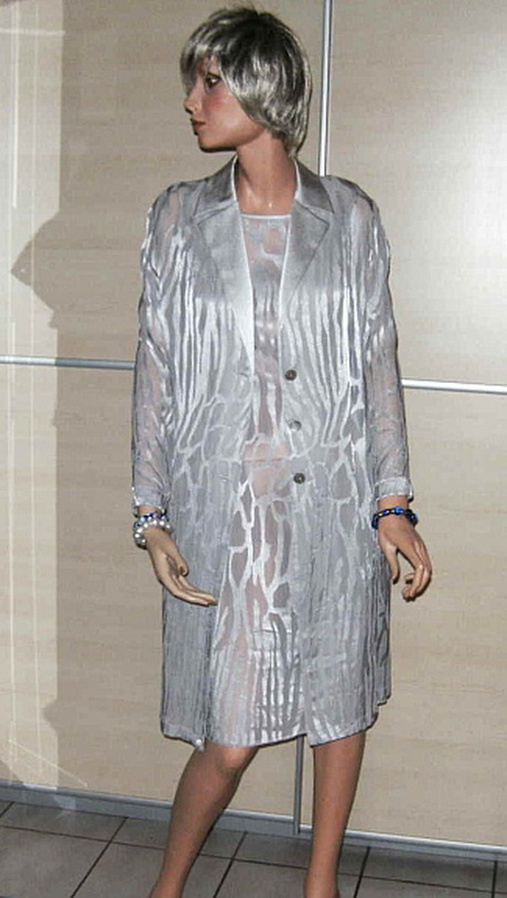 Etuikleid mit mantel