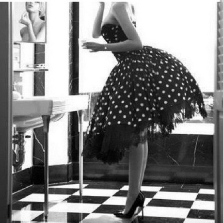 Petticoat pin up