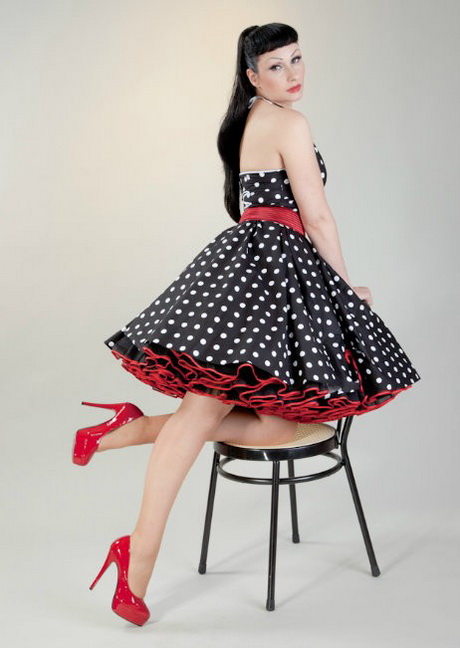 Petticoat pin up