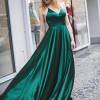 Kleid in smaragdgrün